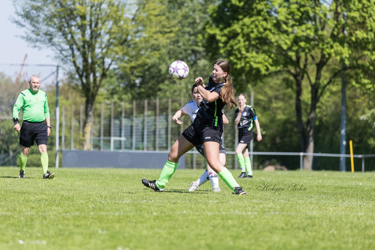 Bild 190 - wBJ SV Henstedt Ulzburg - FSG Oldendorf Itzehoe : Ergebnis: 6:3